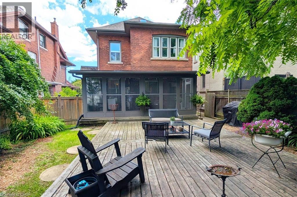 10 Beulah Avenue, Hamilton, Ontario  L8P 4G9 - Photo 2 - 40842856
