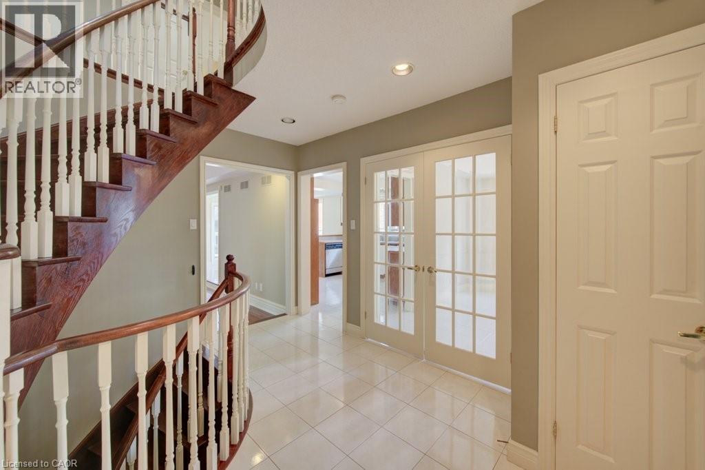 14 Antrim Court E, Caledon, Ontario  L7C 1R1 - Photo 5 - 40841317
