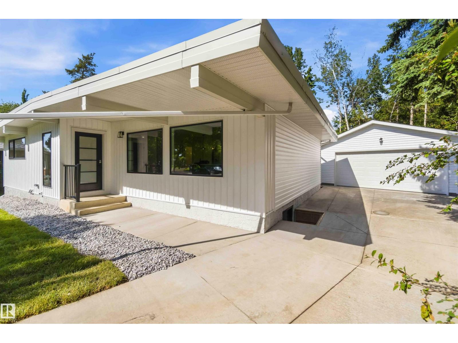 19 Greenbrier Cr, St. Albert, Alberta  T8N 1A2 - Photo 2 - E4495634
