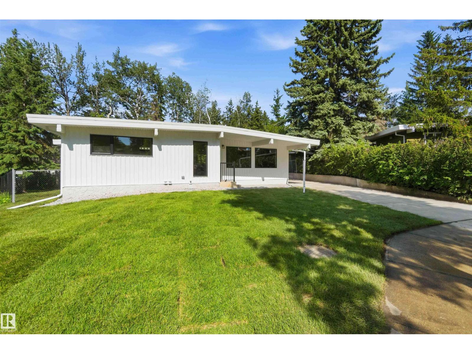 19 Greenbrier Cr, St. Albert, Alberta  T8N 1A2 - Photo 4 - E4495634