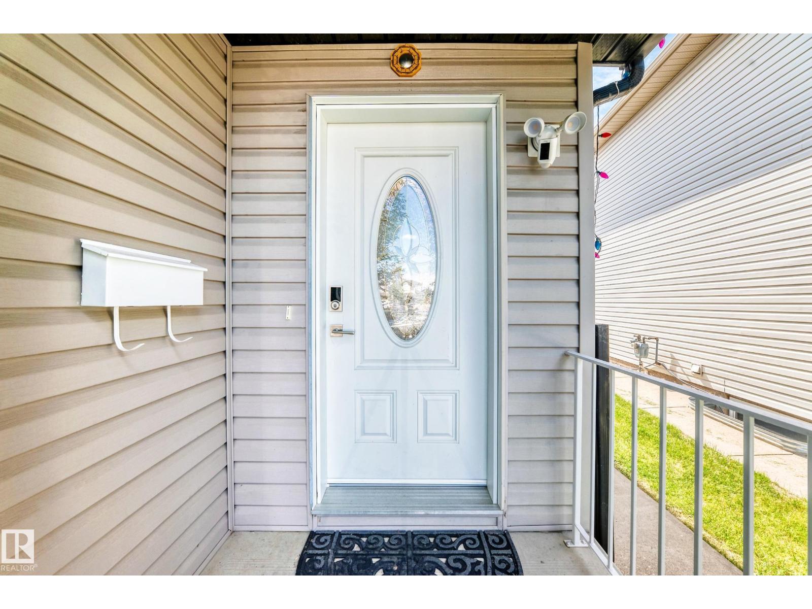 17408 87 St NW, Edmonton, Alberta  T5Z 3Z3 - Photo 3 - E4495639