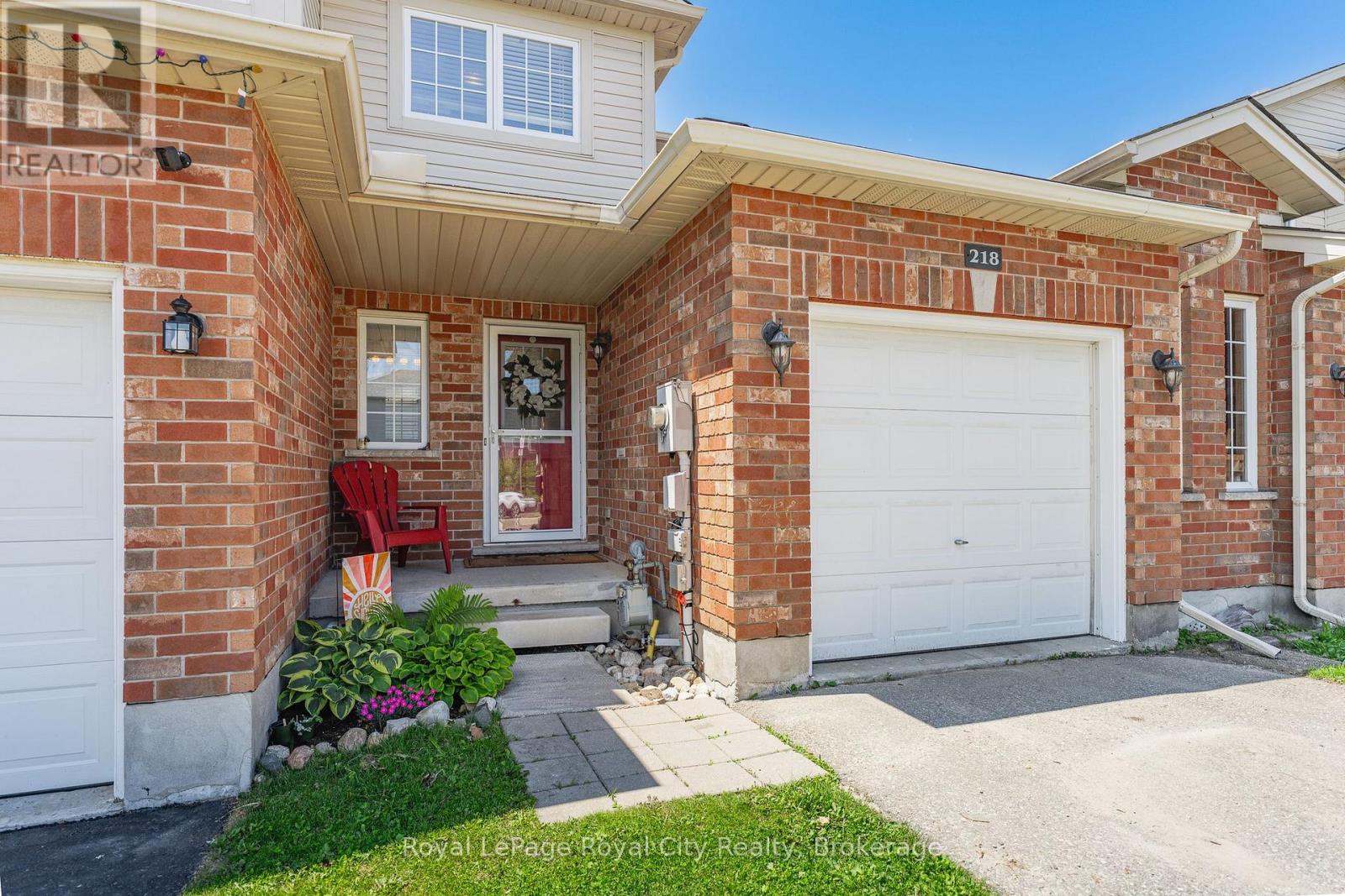 218 Severn Drive, Guelph, Ontario  N1E 0C7 - Photo 2 - X13489770