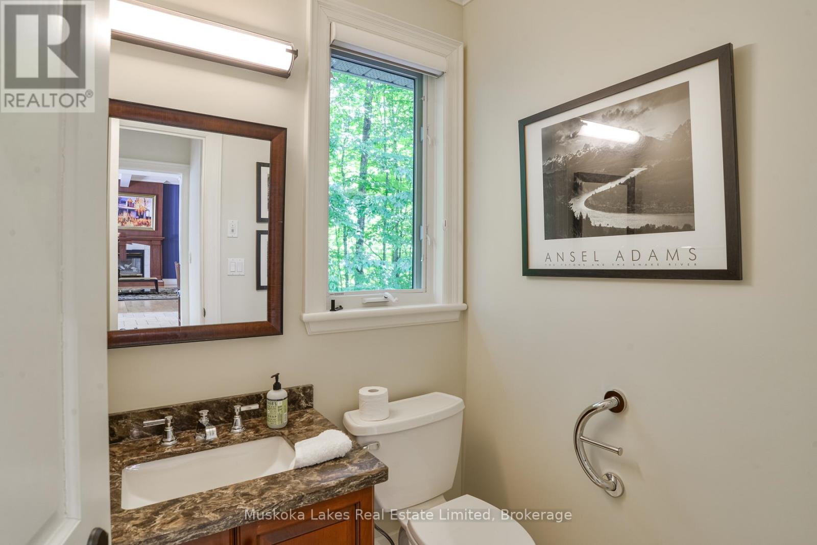 44 Estate Drive, Muskoka Lakes (Medora), Ontario  P0B 1J0 - Photo 19 - X13489860