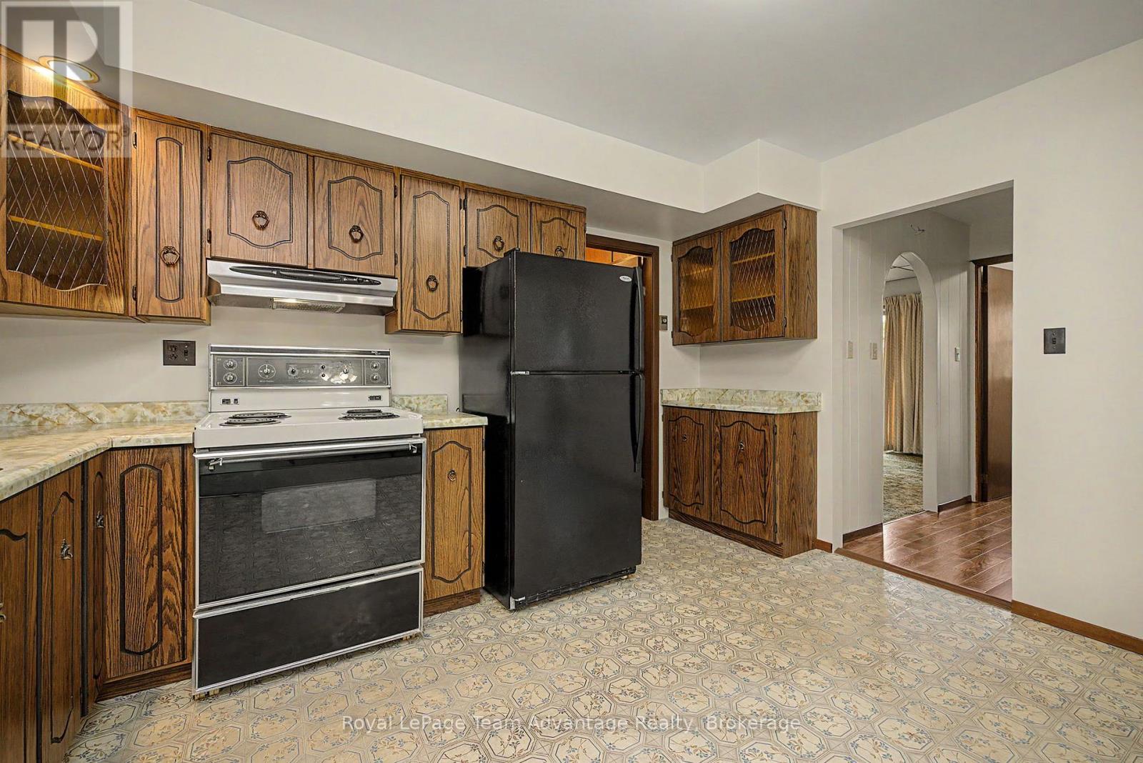 98 Gibson Street, Parry Sound, Ontario  P2A 1X5 - Photo 8 - X13489896