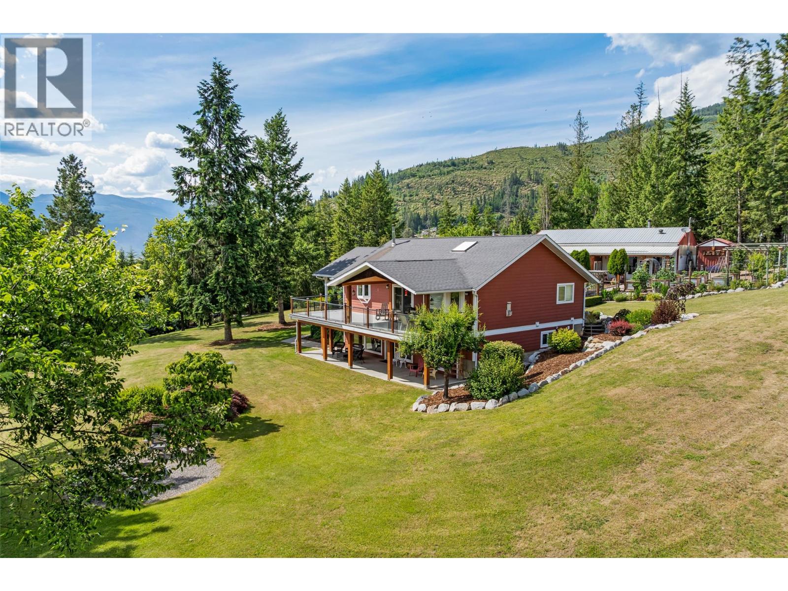 850 Packing Shed Road, Creston, British Columbia  V0B 2N2 - Photo 1 - 10392487