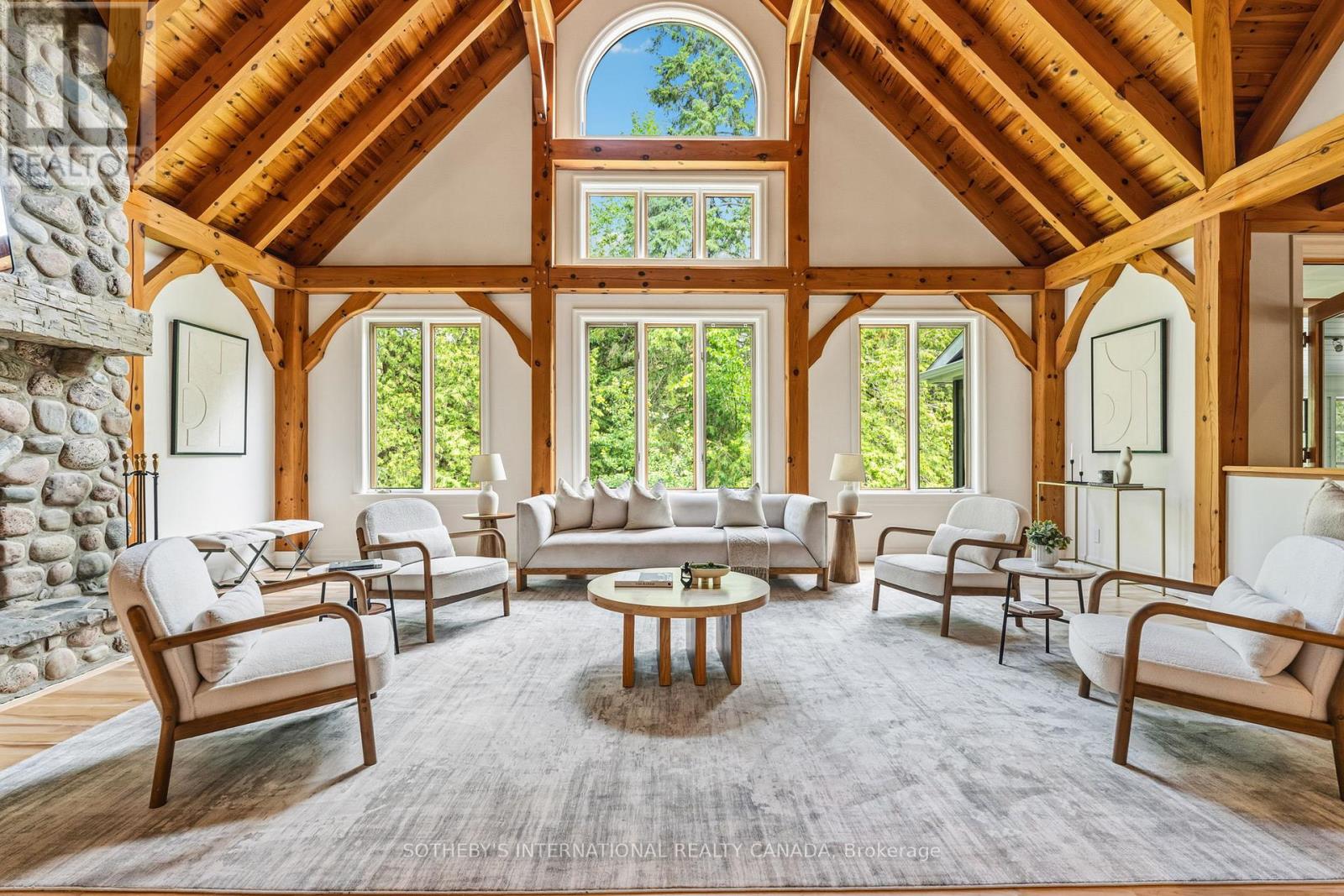 136 PRINCES STREET W, Kawartha Lakes, Ontario