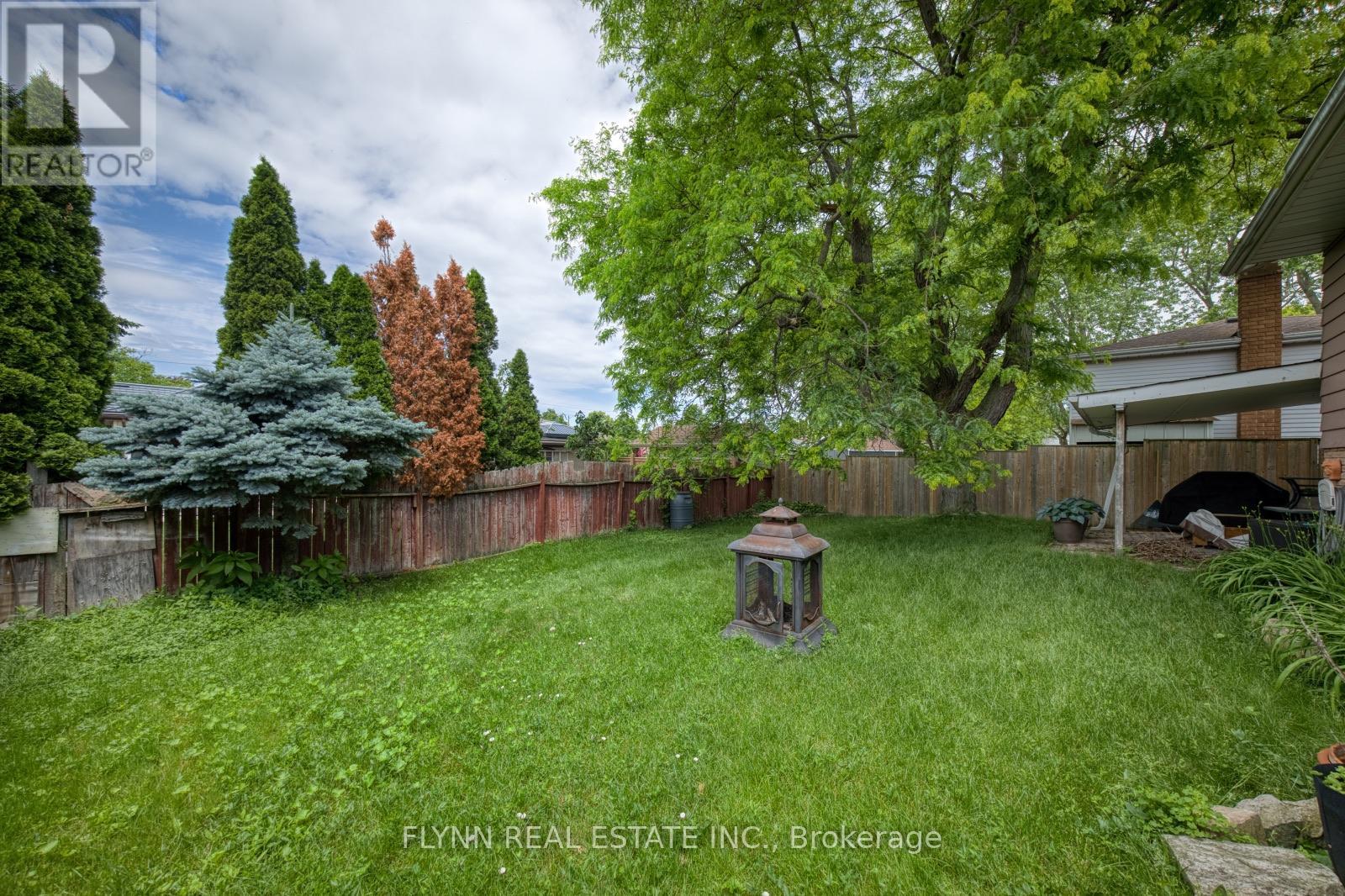 33 Adel Drive, St. Catharines, Ontario  L2M 6N3 - Photo 26 - X13488542
