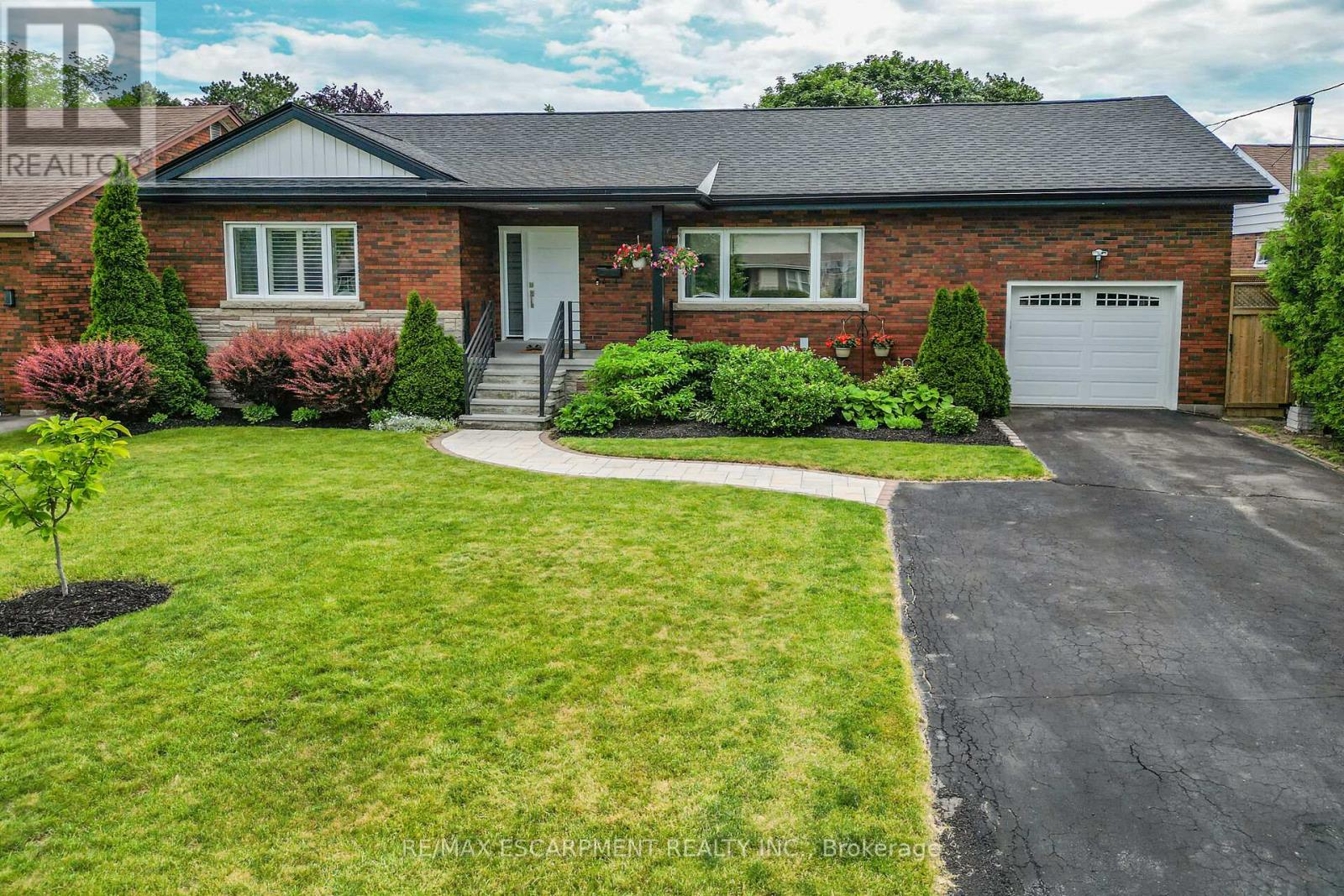 55 GLENVIEW DRIVE, Hamilton, Ontario