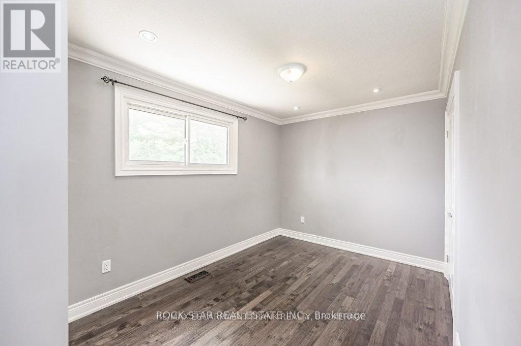 Upper - 11 Aterno Drive, Hamilton, Ontario  L9C 5S4 - Photo 19 - X13488892