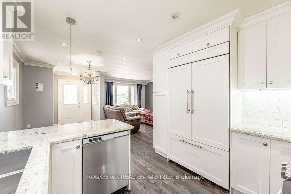 Upper - 11 Aterno Drive, Hamilton, Ontario  L9C 5S4 - Photo 6 - X13488892