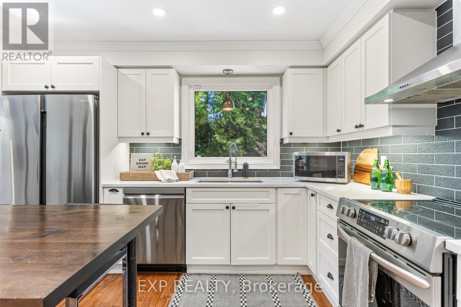 66 Casablanca Boulevard, Grimsby, Ontario  L3M 4S7 - Photo 9 - X13489016