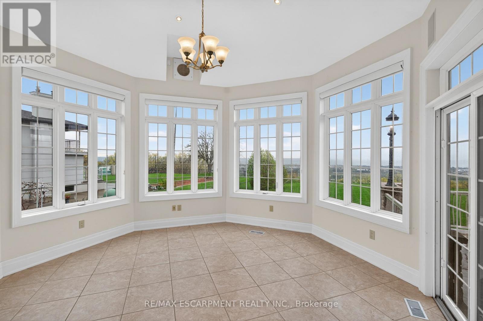 803 Ridge Road, Hamilton, Ontario  L8J 2Y3 - Photo 27 - X13489180
