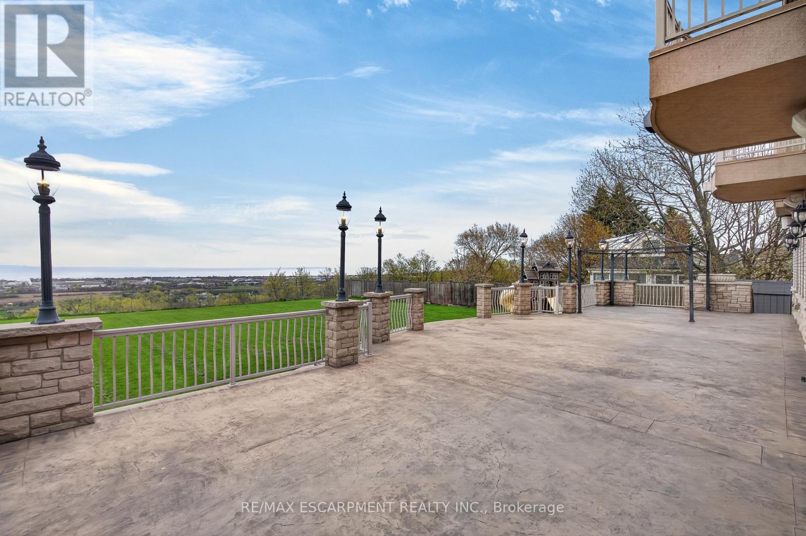 803 Ridge Road, Hamilton, Ontario  L8J 2Y3 - Photo 49 - X13489180