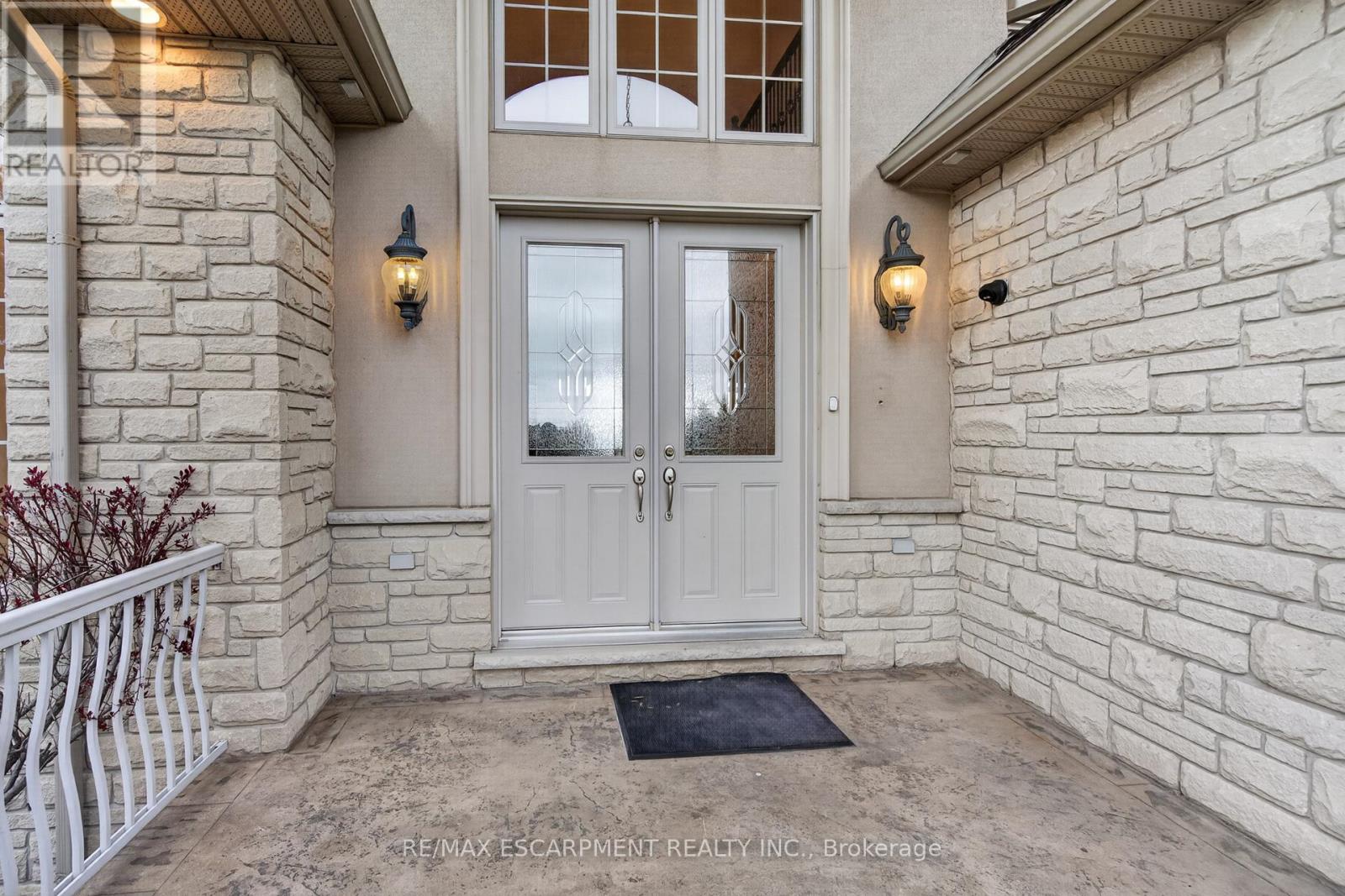 803 Ridge Road, Hamilton, Ontario  L8J 2Y3 - Photo 6 - X13489180