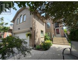 162 BOULDING AVENUE, Hamilton, Ontario