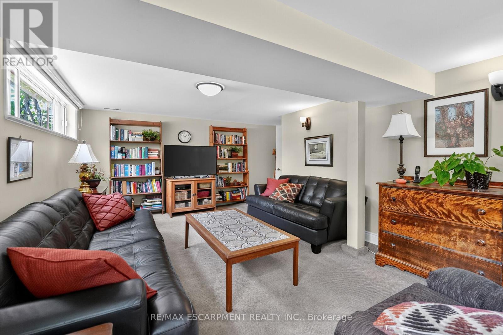 10 Helga Court, Hamilton, Ontario  L8V 3K2 - Photo 24 - X13489230