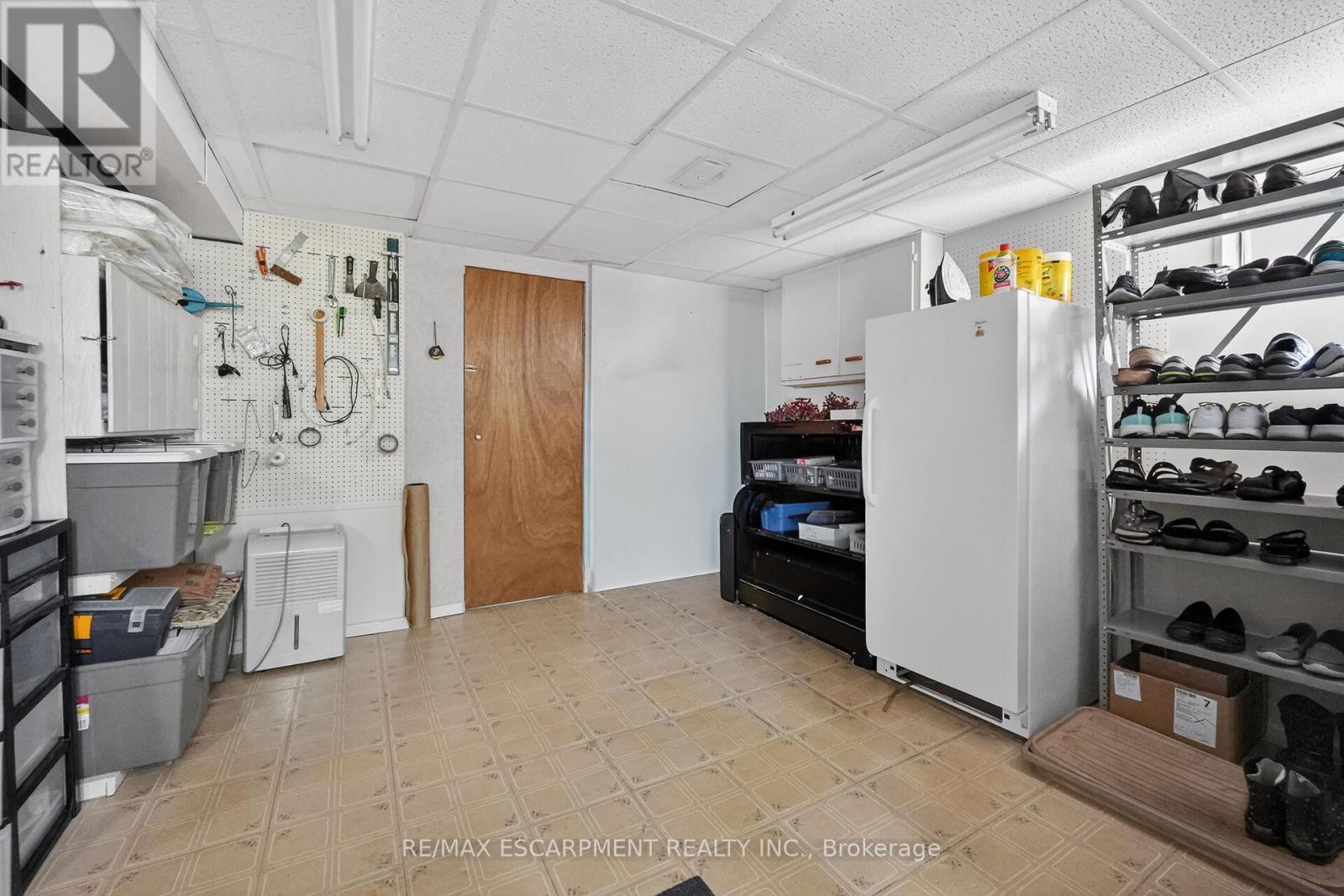 10 Helga Court, Hamilton, Ontario  L8V 3K2 - Photo 32 - X13489230
