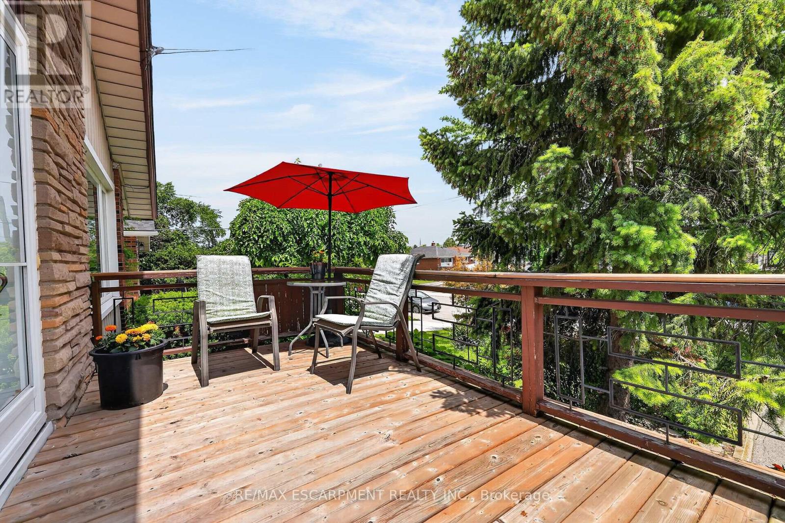 10 Helga Court, Hamilton, Ontario  L8V 3K2 - Photo 4 - X13489230
