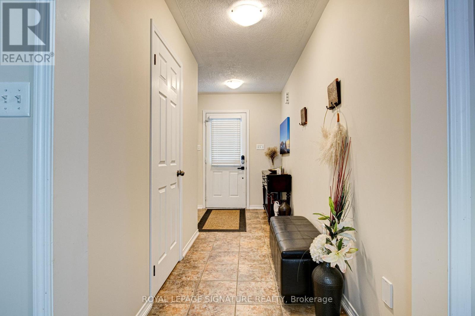 39 Trowbridge Street, Woolwich, Ontario  N0B 1M0 - Photo 2 - X13489298
