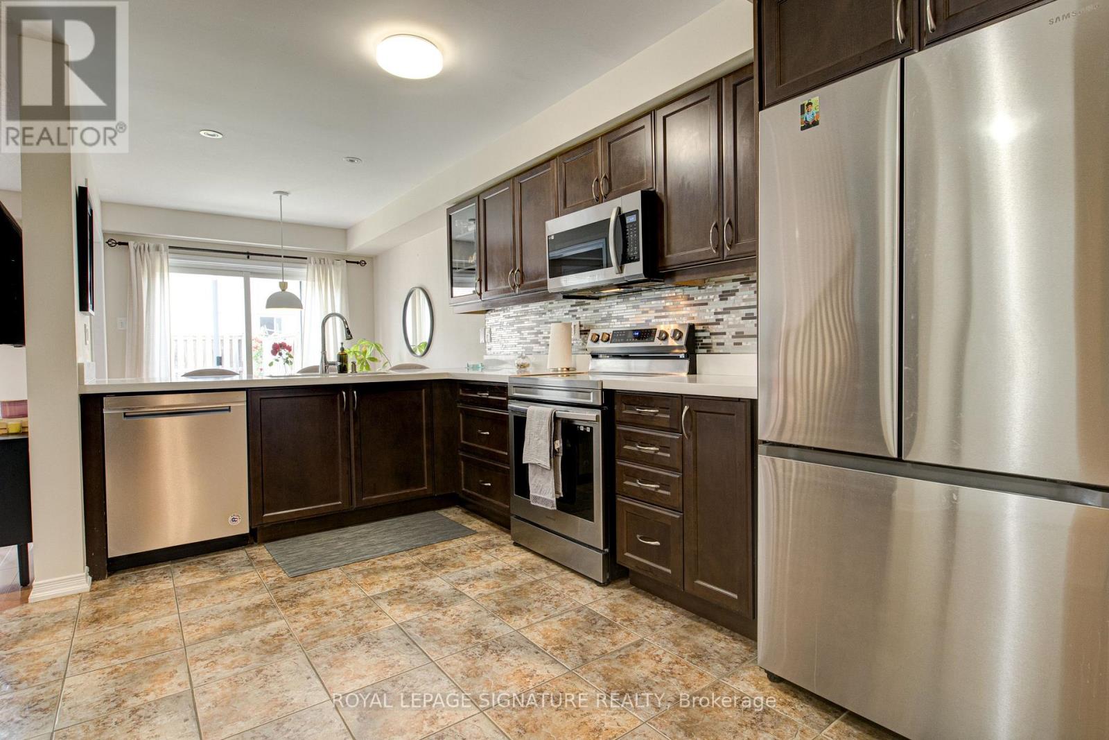 39 Trowbridge Street, Woolwich, Ontario  N0B 1M0 - Photo 4 - X13489298