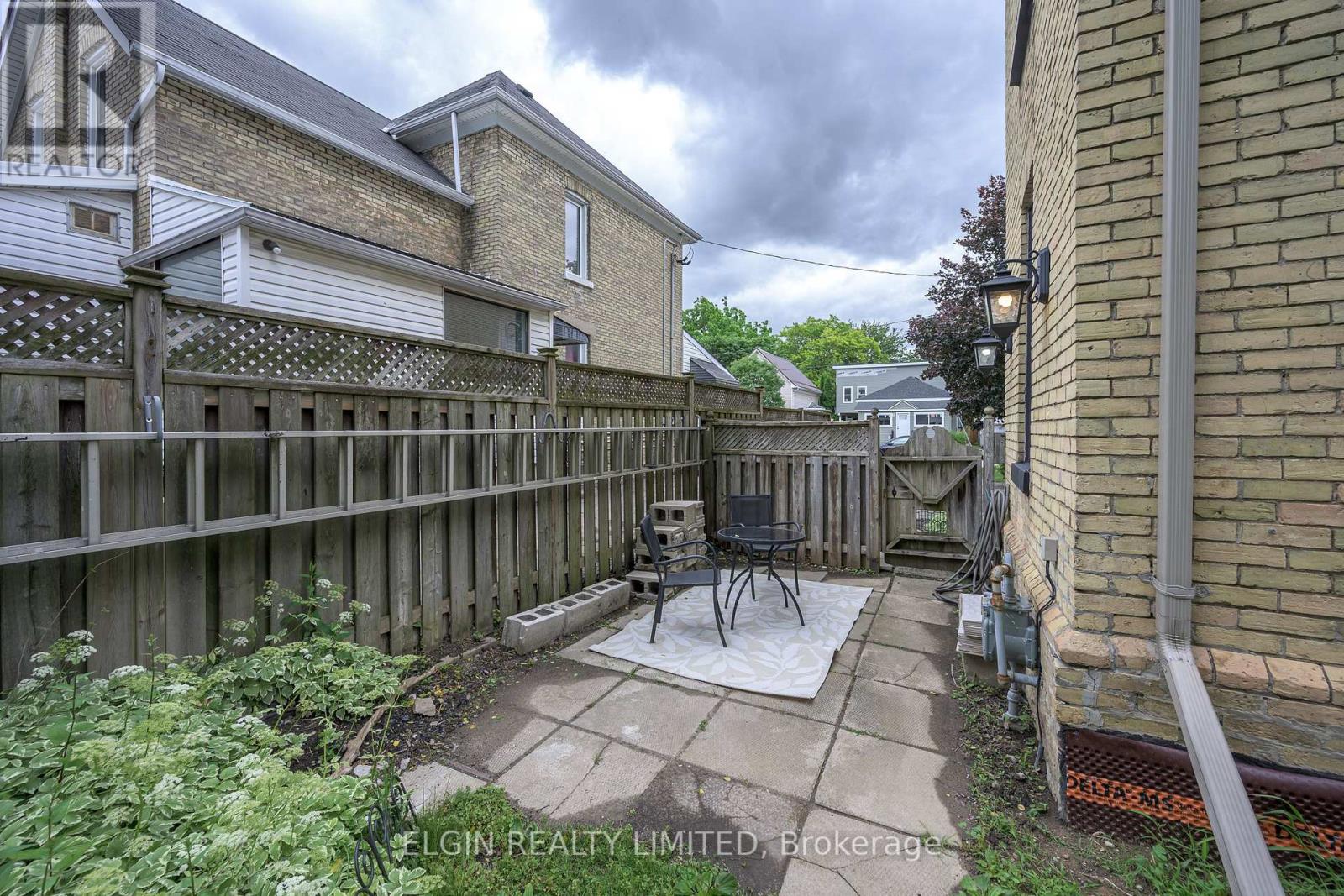 25 Locust Street, St. Thomas, Ontario  N5R 2C2 - Photo 29 - X13485300
