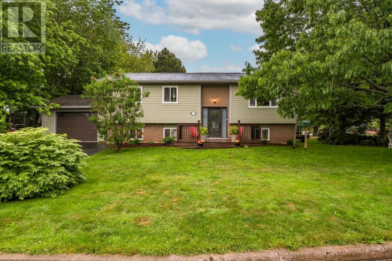 5 Joan Eleanor Drive, Dartmouth, Nova Scotia  B2W 5Z9 - Photo 1 - 202615590
