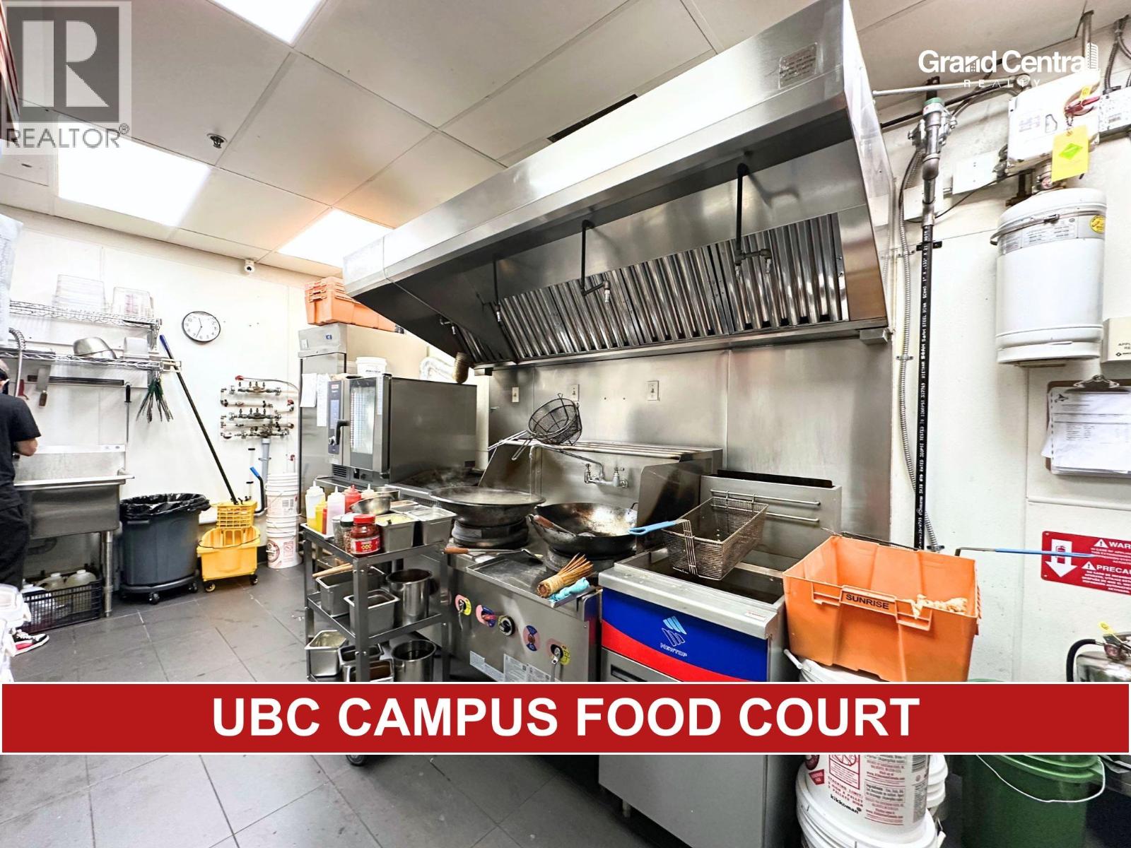 B10 5728 UNIVERSITY BOULEVARD, Vancouver, British Columbia