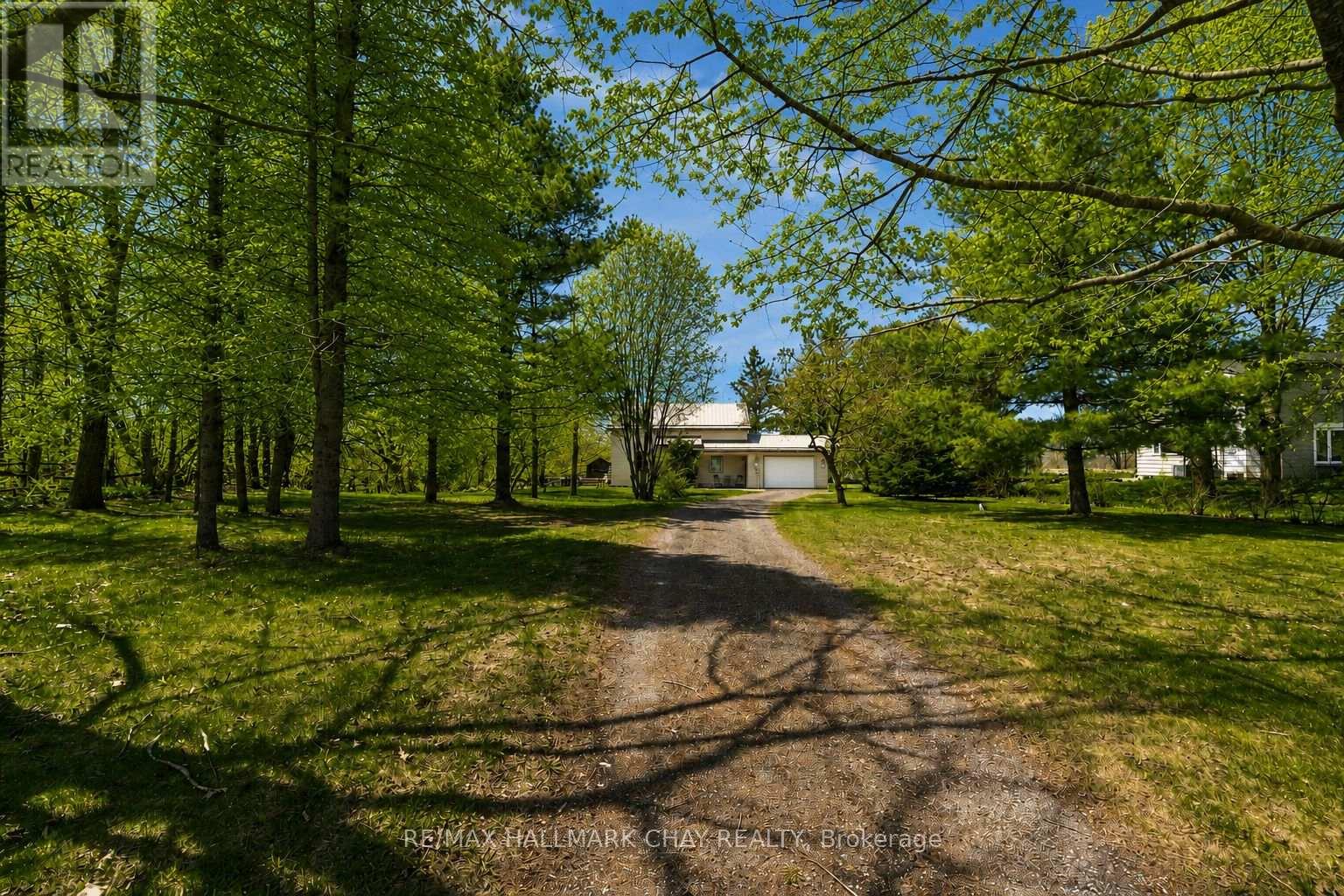 3324 Penetanguishene Road, Oro-Medonte, Ontario  L4M 4Y8 - Photo 2 - S13489334