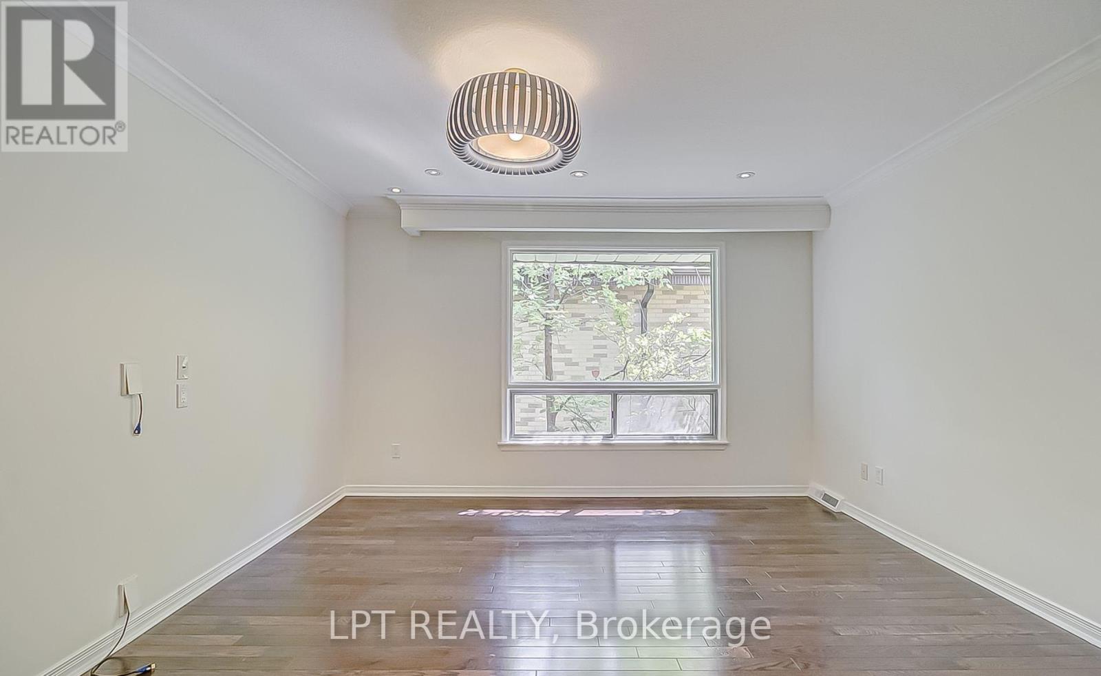 47 Waterloo Avenue, Toronto, Ontario  M3H 3Y1 - Photo 11 - C13489570