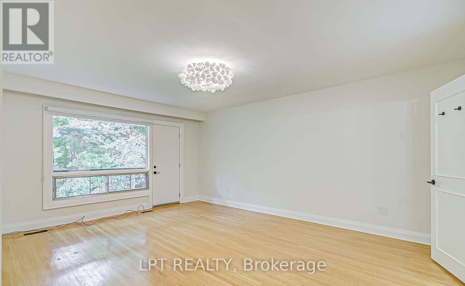 47 Waterloo Avenue, Toronto, Ontario  M3H 3Y1 - Photo 21 - C13489570