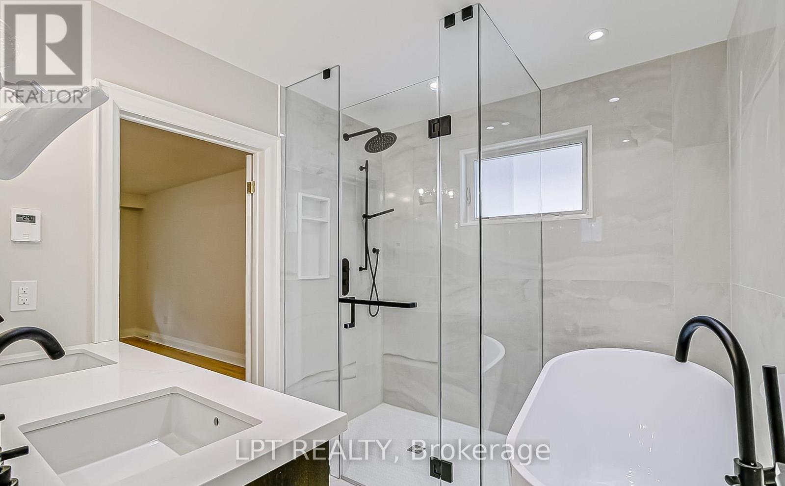 47 Waterloo Avenue, Toronto, Ontario  M3H 3Y1 - Photo 23 - C13489570