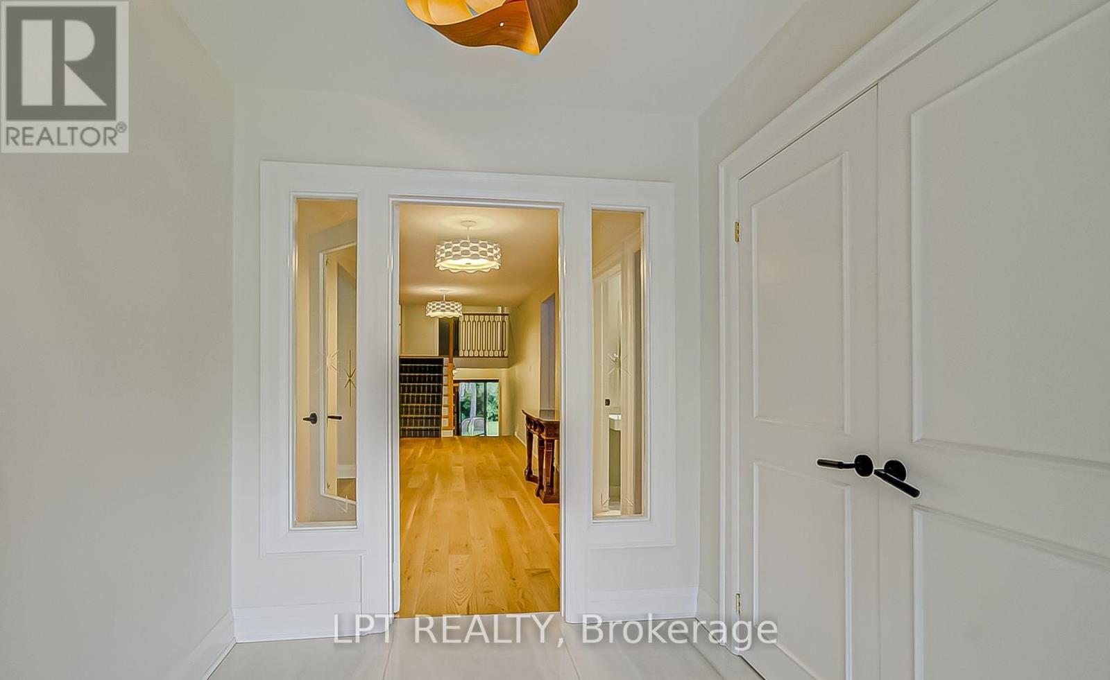 47 Waterloo Avenue, Toronto, Ontario  M3H 3Y1 - Photo 3 - C13489570