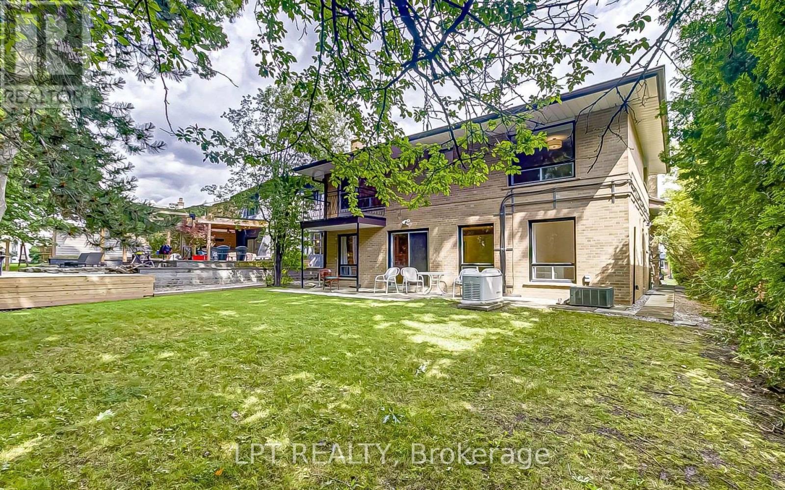 47 Waterloo Avenue, Toronto, Ontario  M3H 3Y1 - Photo 31 - C13489570