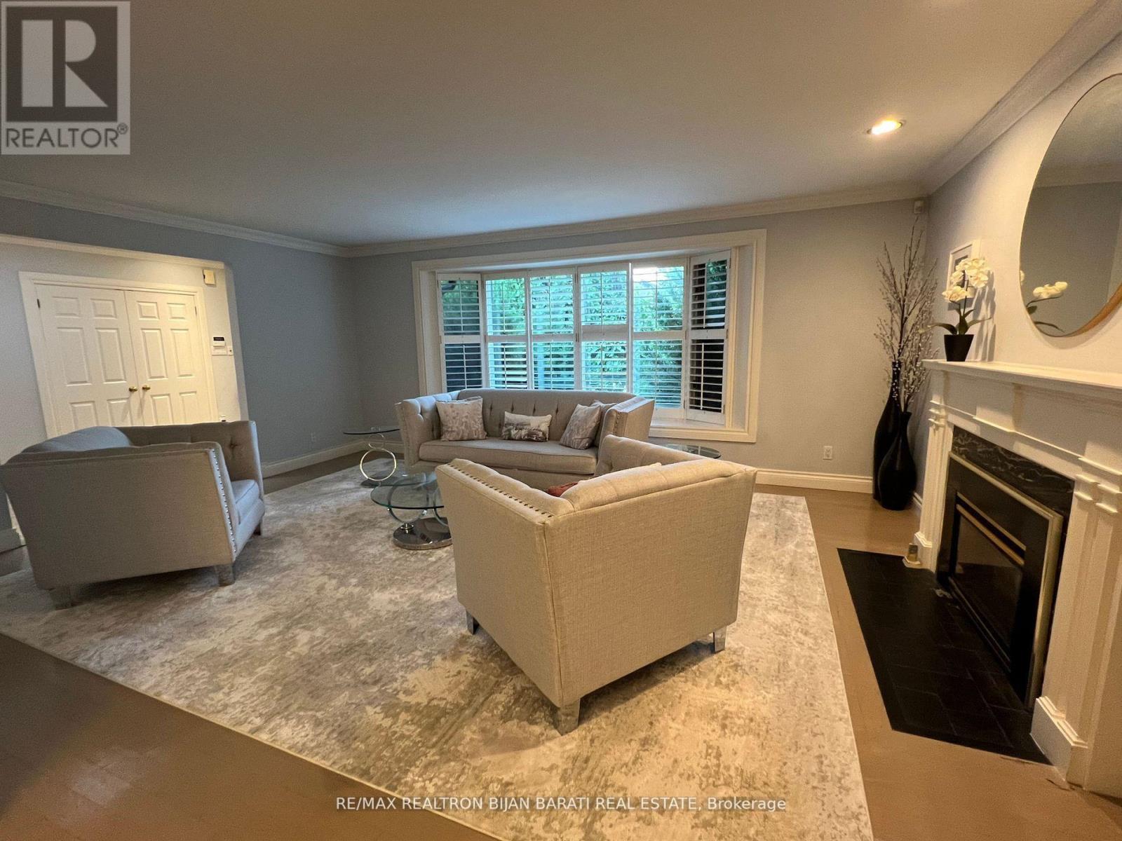 58 Heathcote Avenue, Toronto, Ontario  M2L 1Z1 - Photo 5 - C13489592