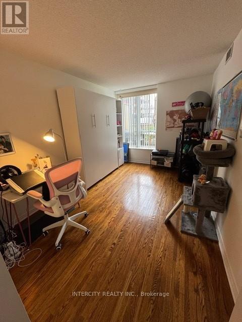 209 - 800 Sheppard Avenue W, Toronto, Ontario  M3H 6B4 - Photo 8 - C13489606