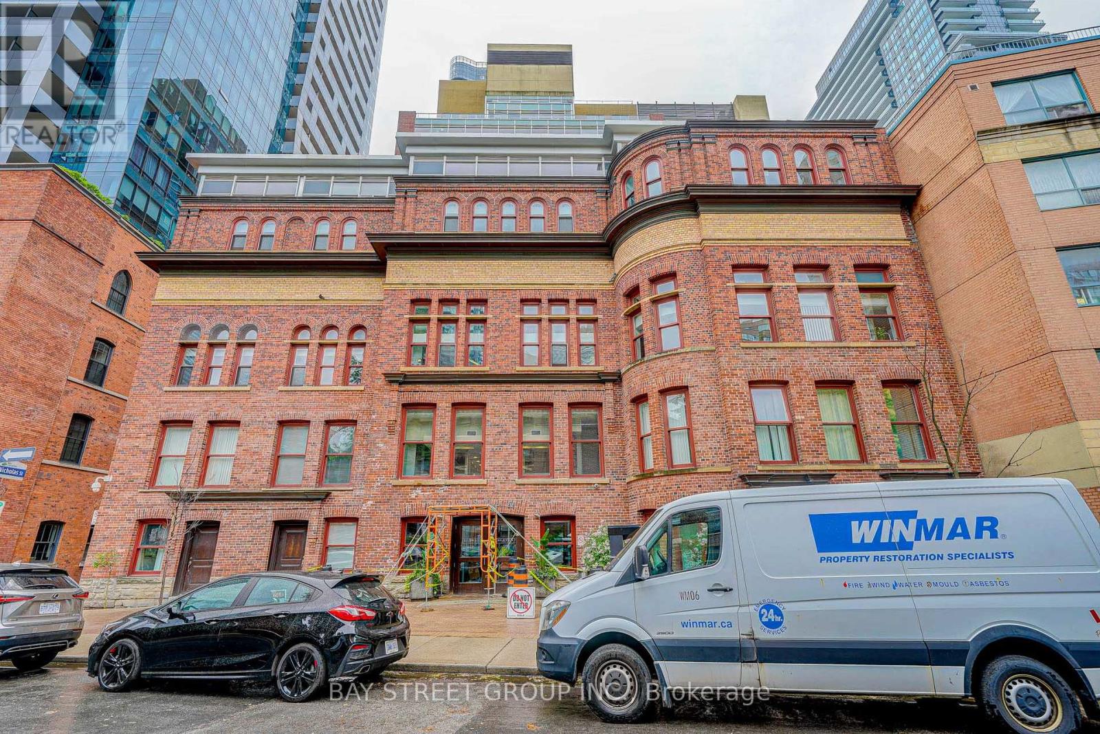 810 - 11 St Joseph Street, Toronto, Ontario  M4Y 3G4 - Photo 2 - C13489662