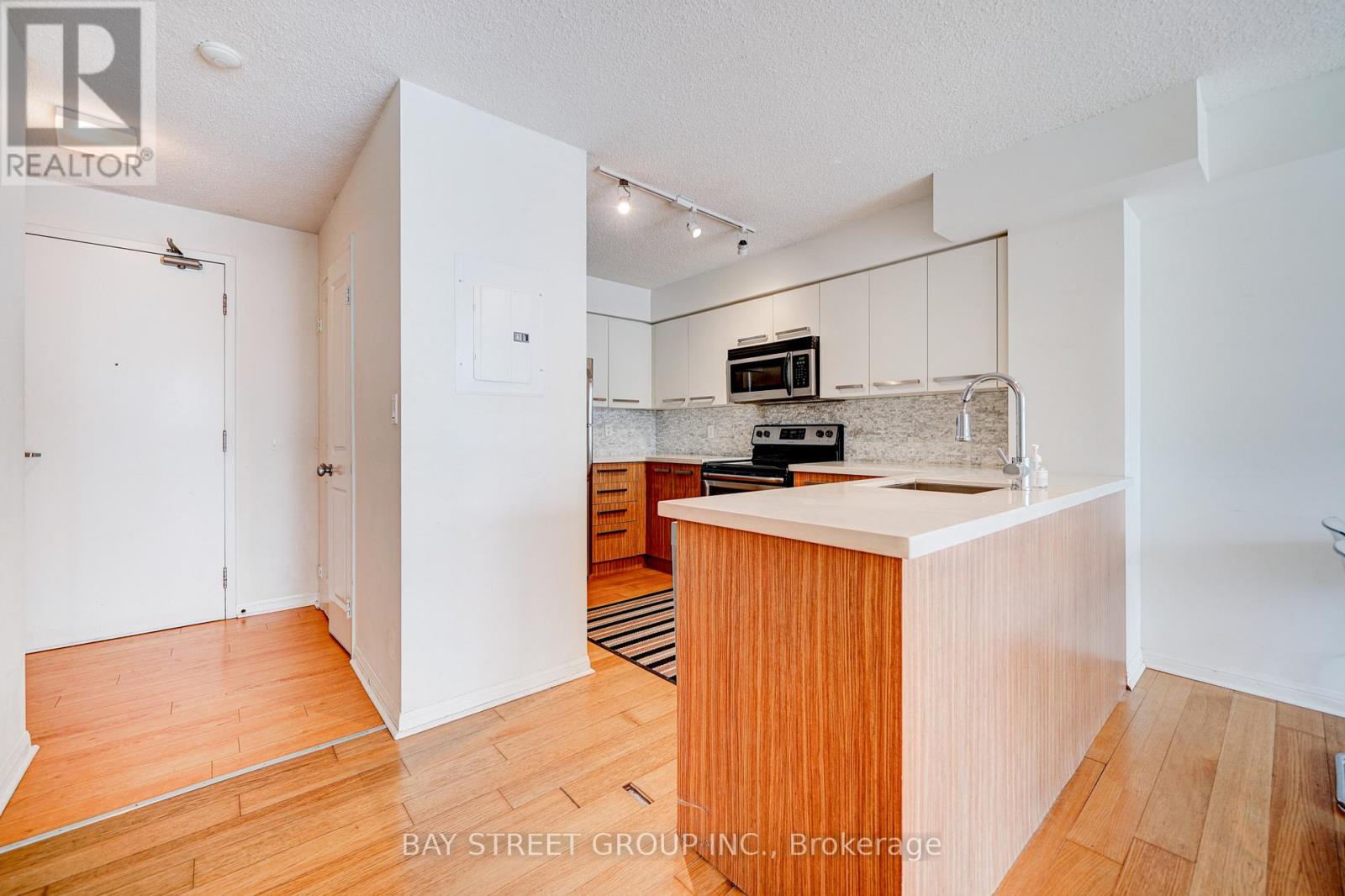 810 - 11 St Joseph Street, Toronto, Ontario  M4Y 3G4 - Photo 9 - C13489662