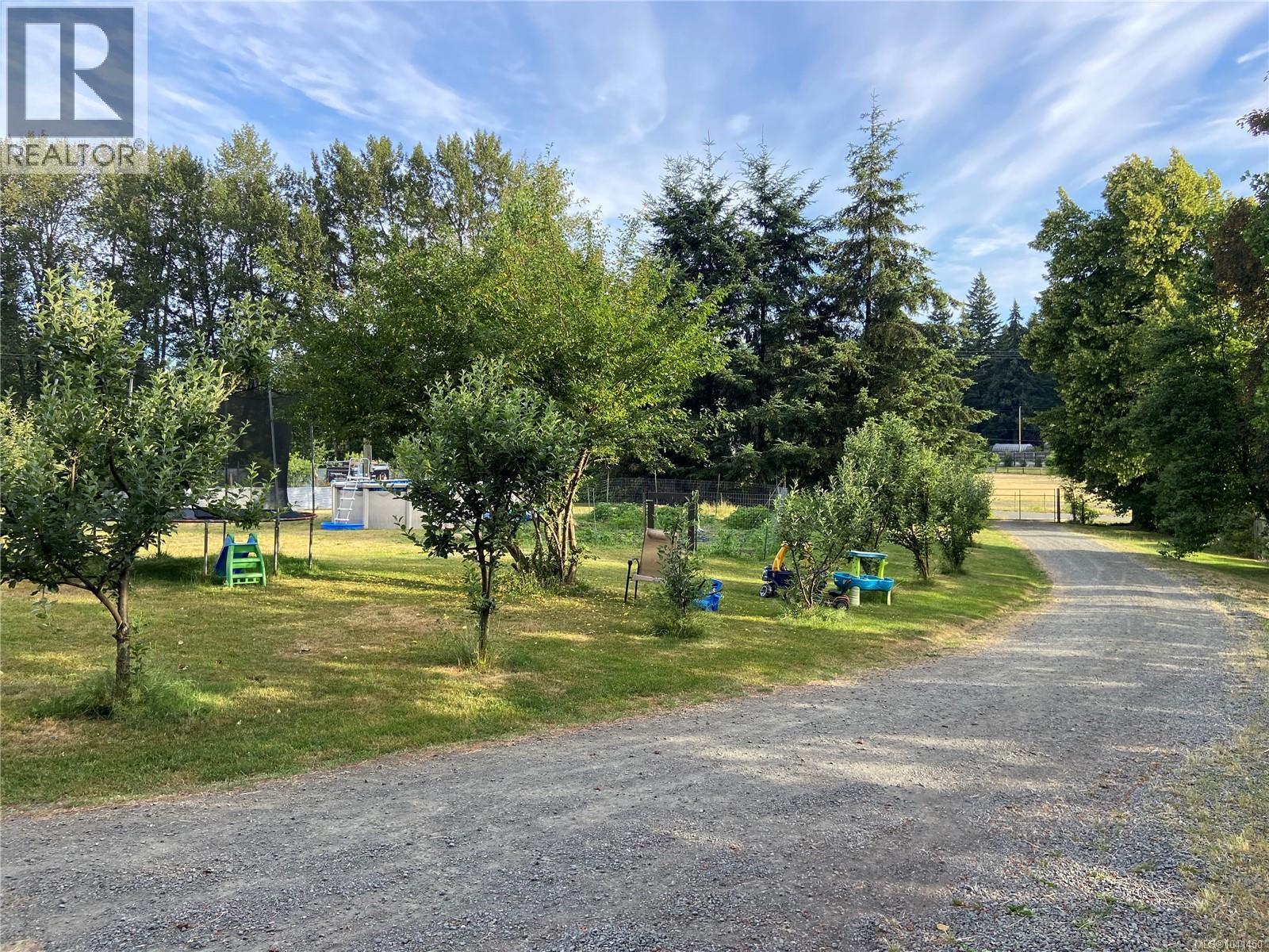 2247 Enns Rd, Black Creek, British Columbia  V9J 1H7 - Photo 2 - 1041450