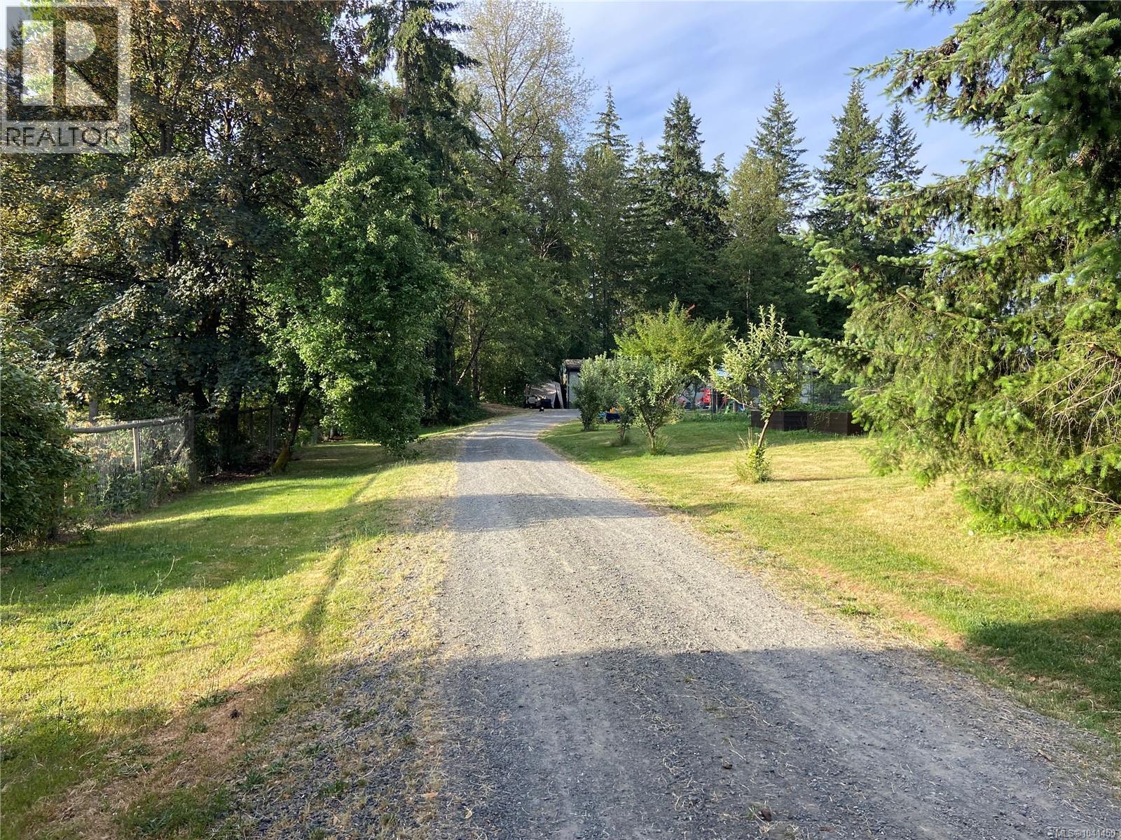 2247 Enns Rd, Black Creek, British Columbia  V9J 1H7 - Photo 3 - 1041450