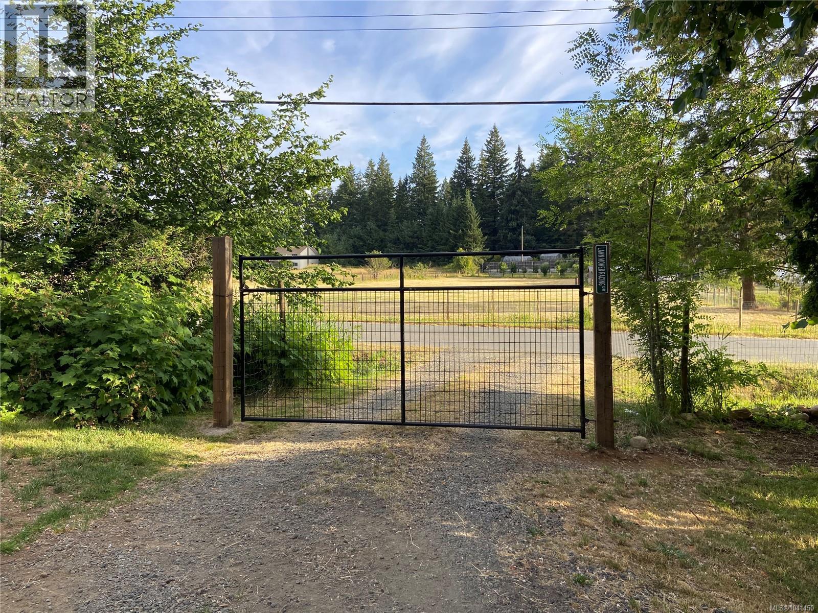 2247 Enns Rd, Black Creek, British Columbia  V9J 1H7 - Photo 5 - 1041450