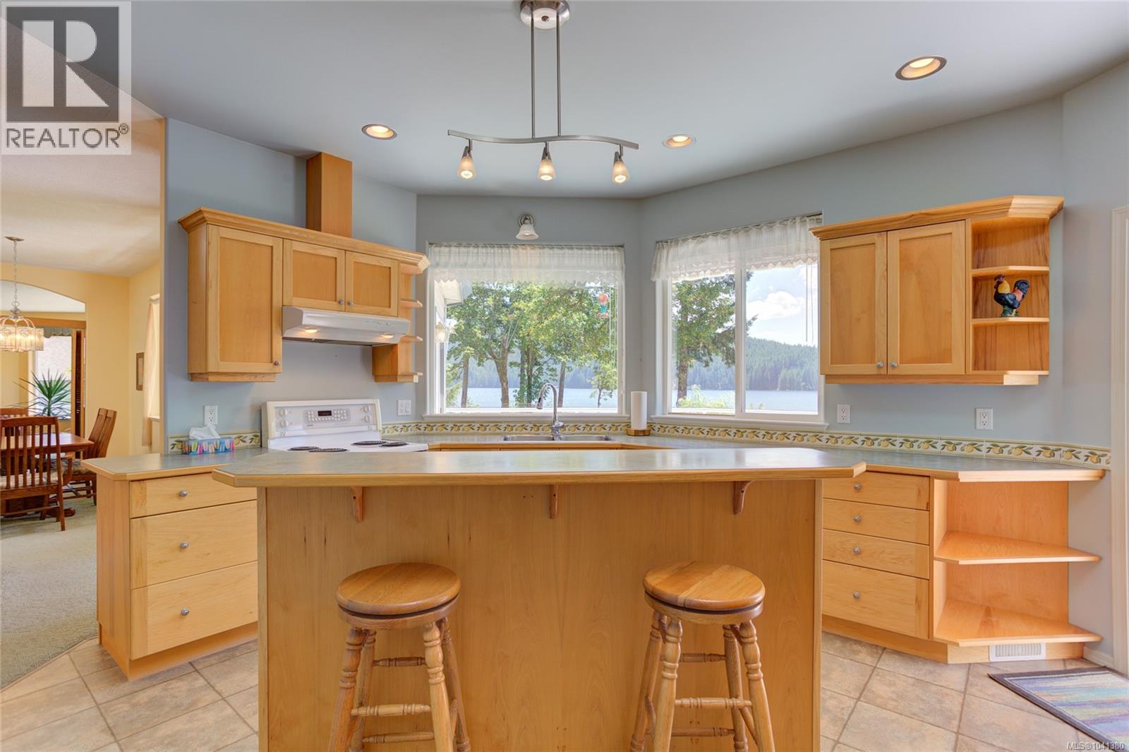 10164 Youbou Rd, Youbou, British Columbia  V0R 3E1 - Photo 9 - 1041380