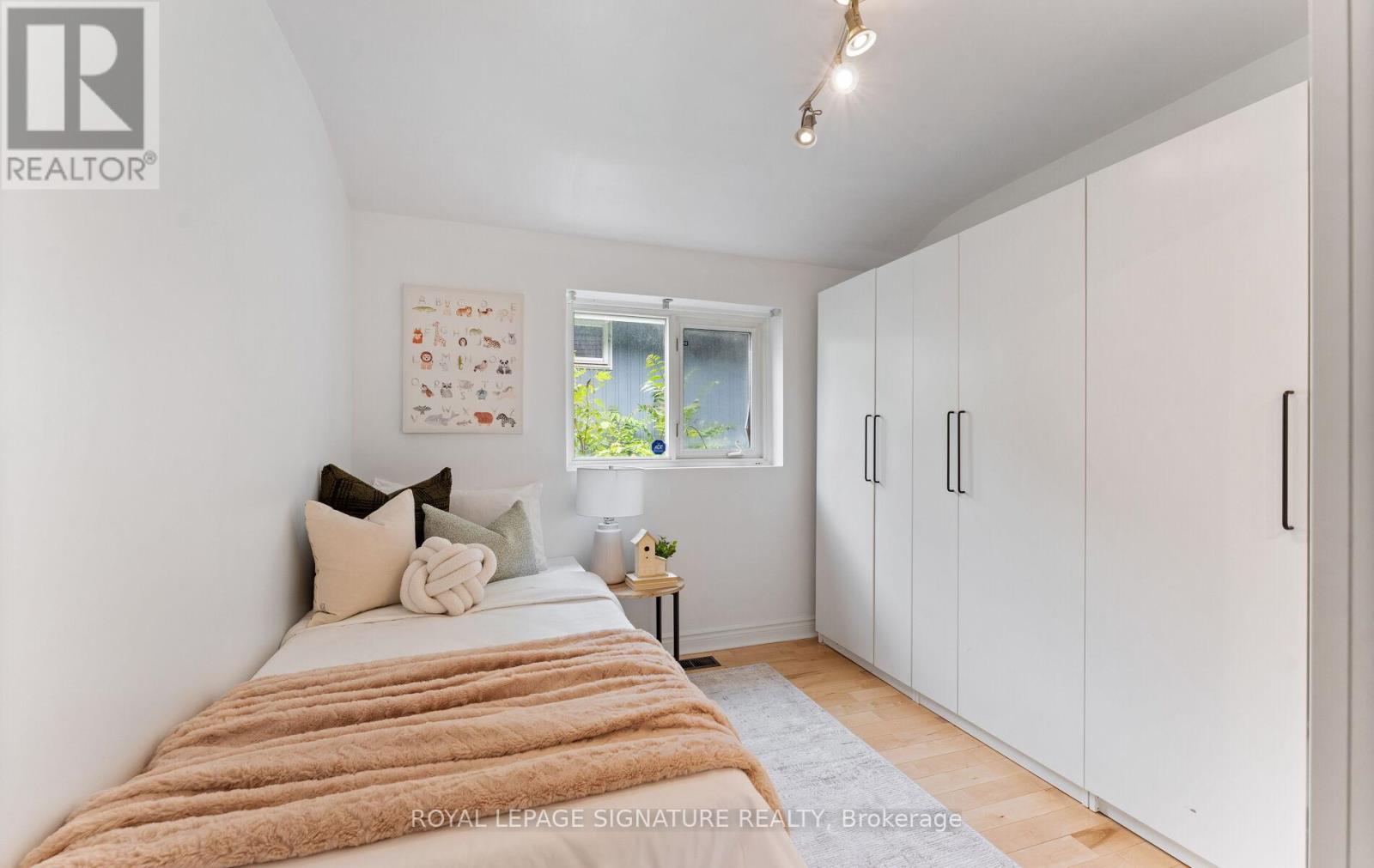 279 Birkdale Road, Toronto, Ontario  M1P 3S3 - Photo 20 - E13489216