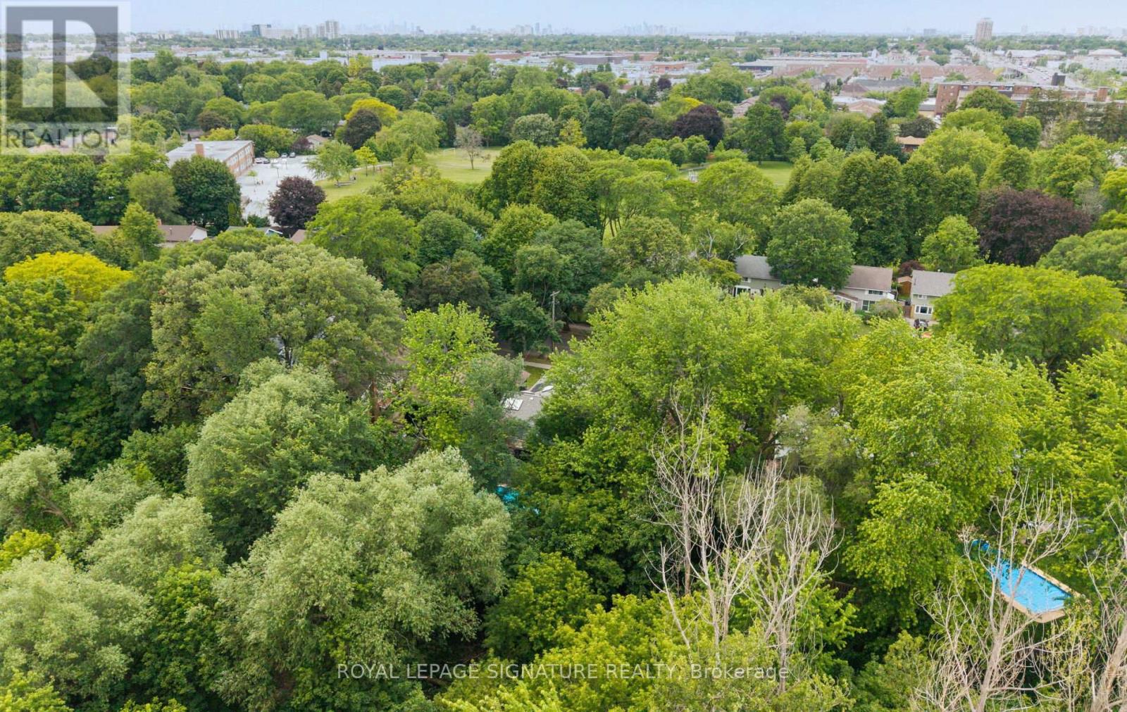 279 Birkdale Road, Toronto, Ontario  M1P 3S3 - Photo 38 - E13489216