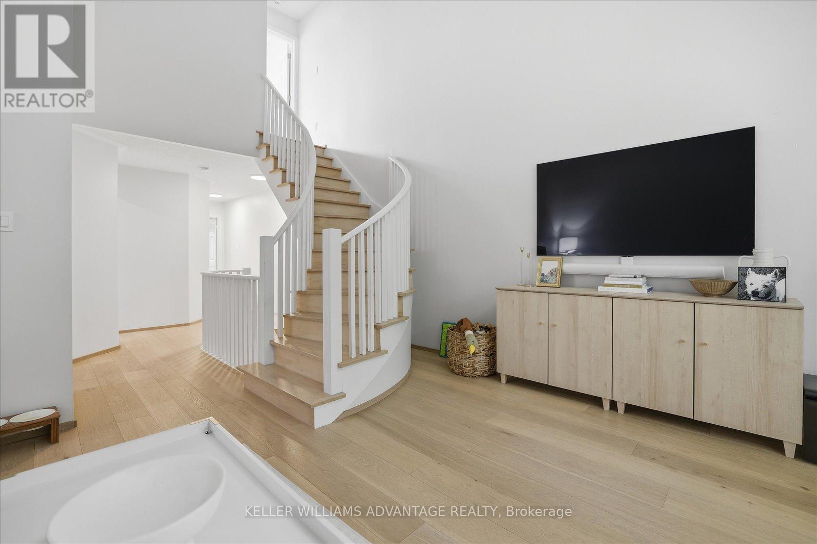 46 Sarah Ashbridge Avenue, Toronto, Ontario  M4L 3Y9 - Photo 20 - E13489612