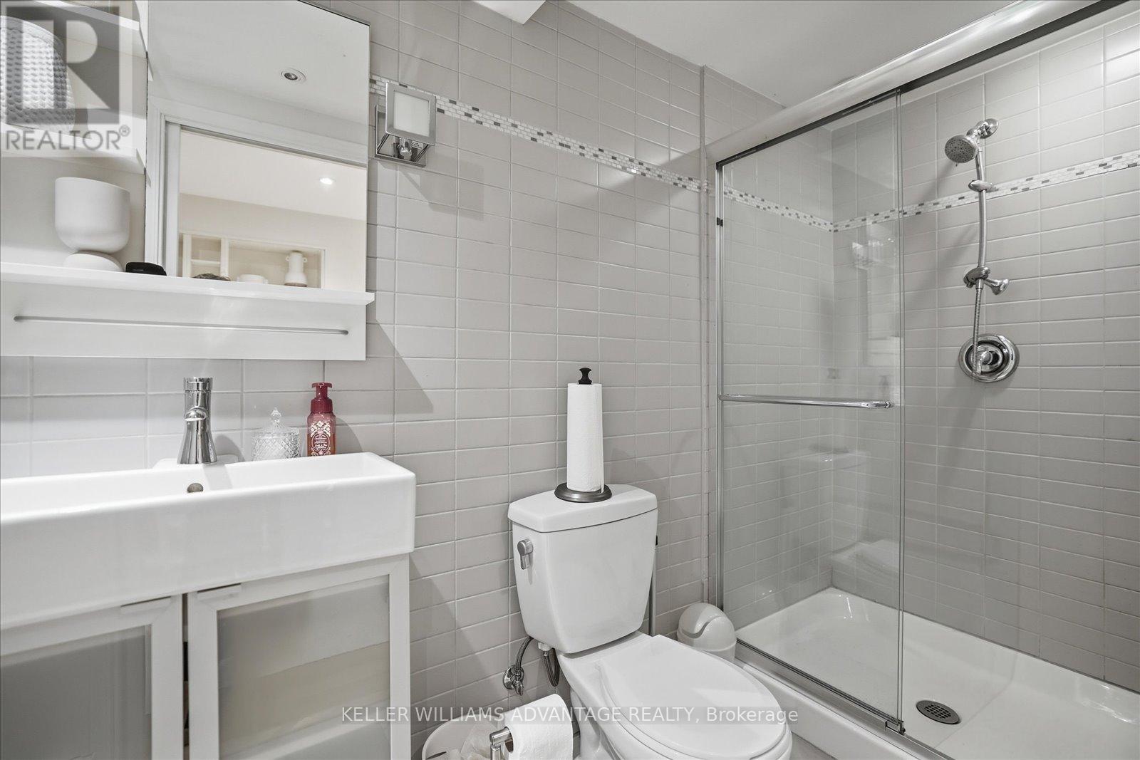 46 Sarah Ashbridge Avenue, Toronto, Ontario  M4L 3Y9 - Photo 36 - E13489612