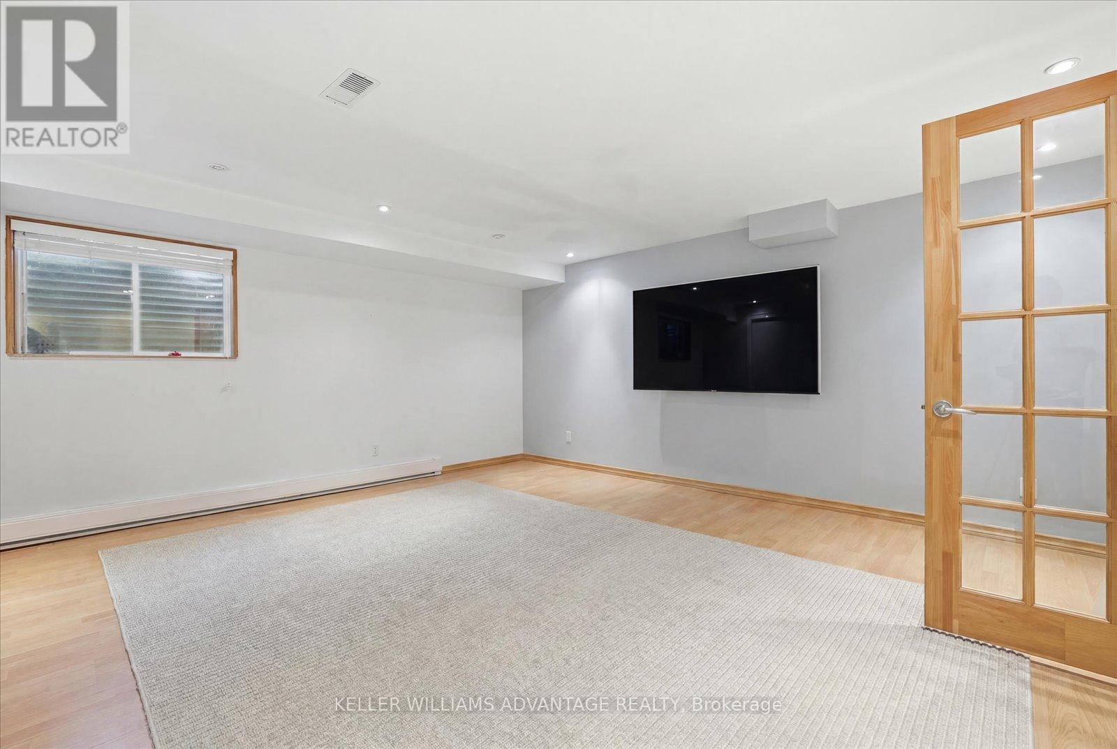 46 Sarah Ashbridge Avenue, Toronto, Ontario  M4L 3Y9 - Photo 38 - E13489612