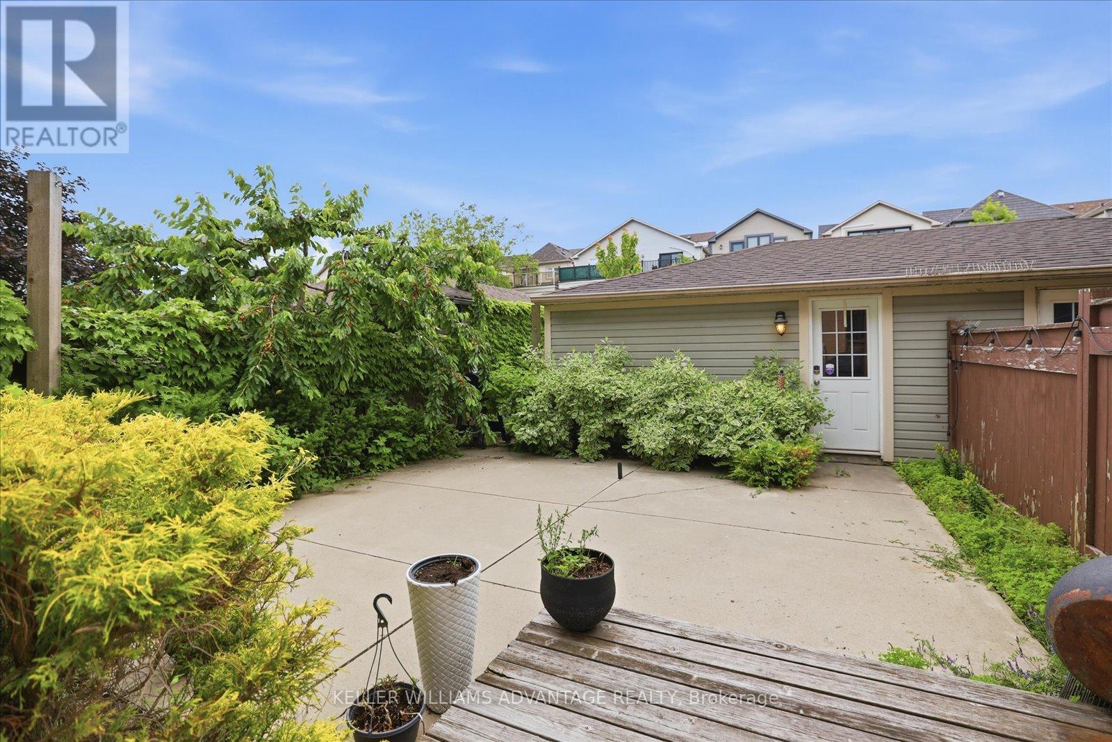 46 Sarah Ashbridge Avenue, Toronto, Ontario  M4L 3Y9 - Photo 40 - E13489612