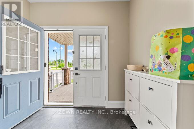 956 Greenhill Avenue, Oshawa, Ontario  L1K 0X9 - Photo 4 - E13489688