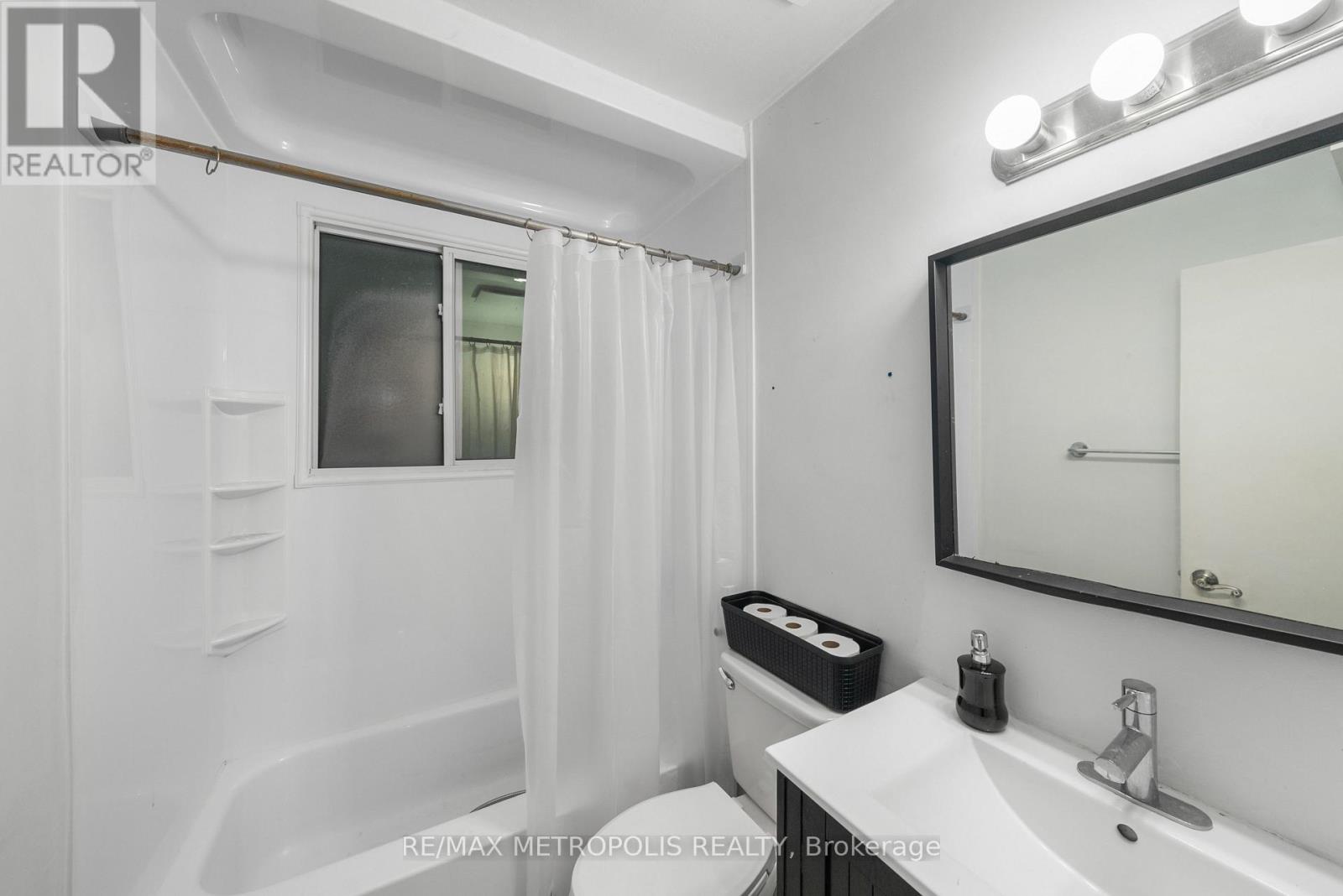 Main - 312 Palmerston Avenue, Whitby, Ontario  L1N 3E9 - Photo 15 - E13489890