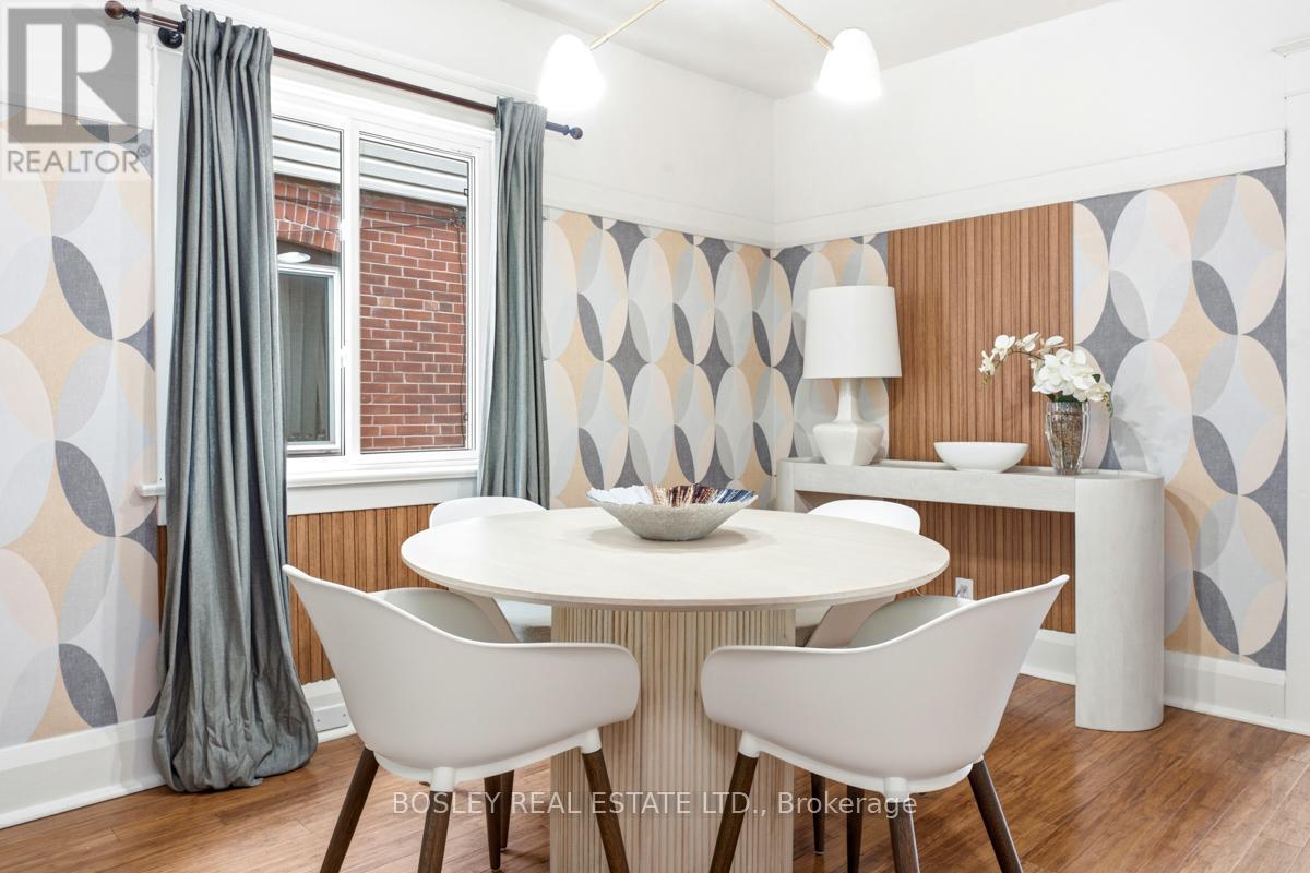 308 Springdale Boulevard, Toronto, Ontario  M4C 2A2 - Photo 11 - E13489938
